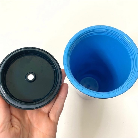 Starbucks - Picture 2 of 3